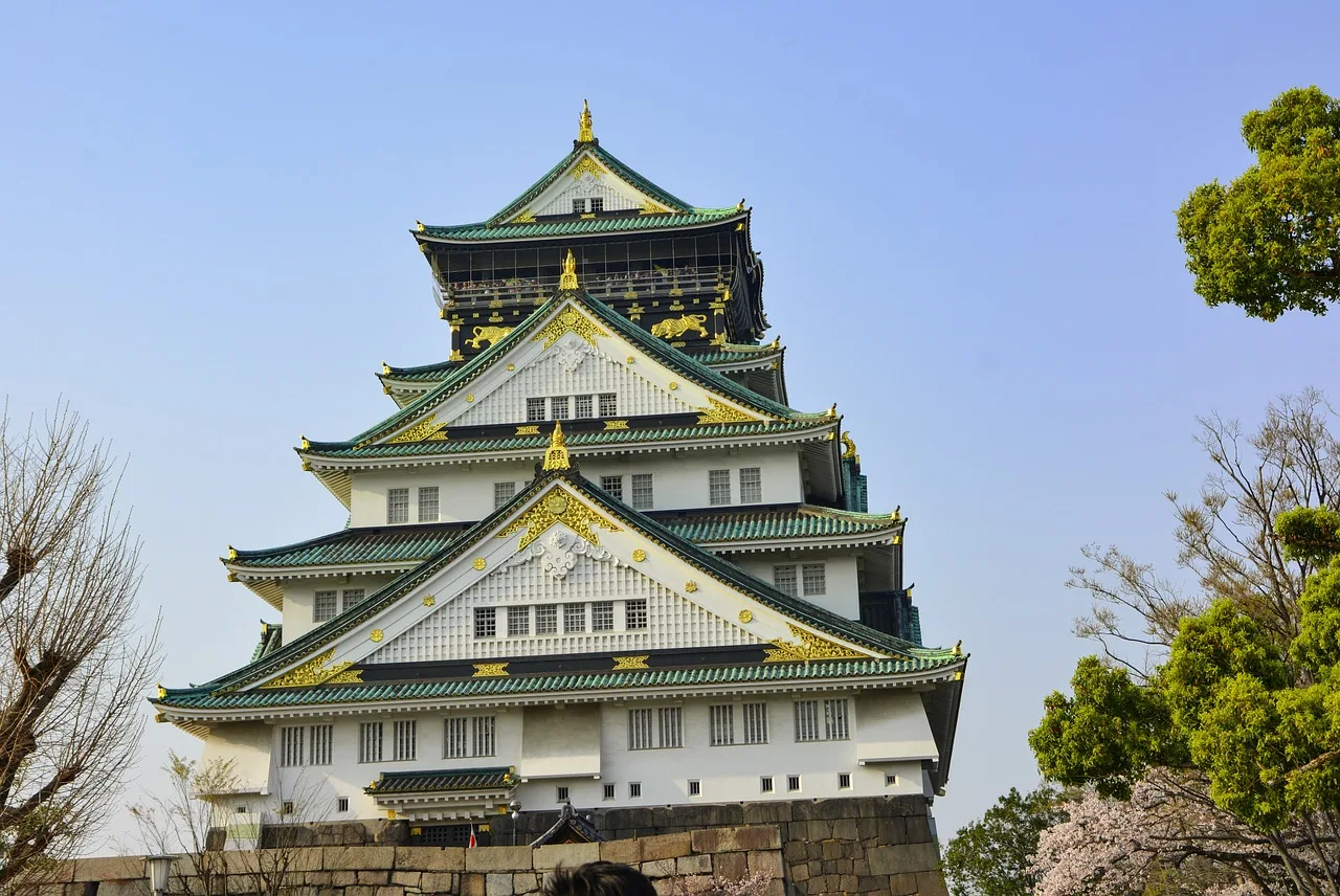 Osaka Castle Tourist Guide. How to buy tickets and recommended nearby attractions!